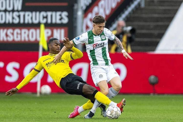 lol新手礼包-包含埃因霍温迎足总杯关键赛，今晚止住颓势，媒体盛赞，年轻球员得到机会的词条